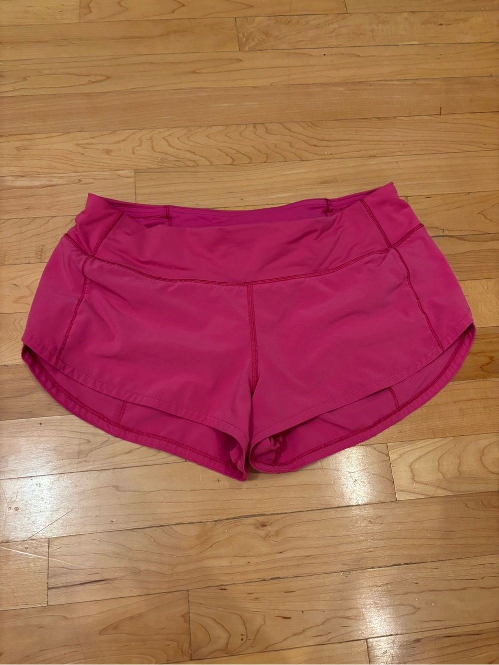 lululemon Speed Up Low-Rise Shorts 2.5” Sonic Pink Size 6